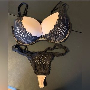 Victoria’s Secret Very Sexy Set